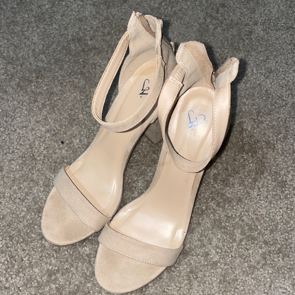 Tan Heels with strap!